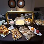 America Hotel 3*